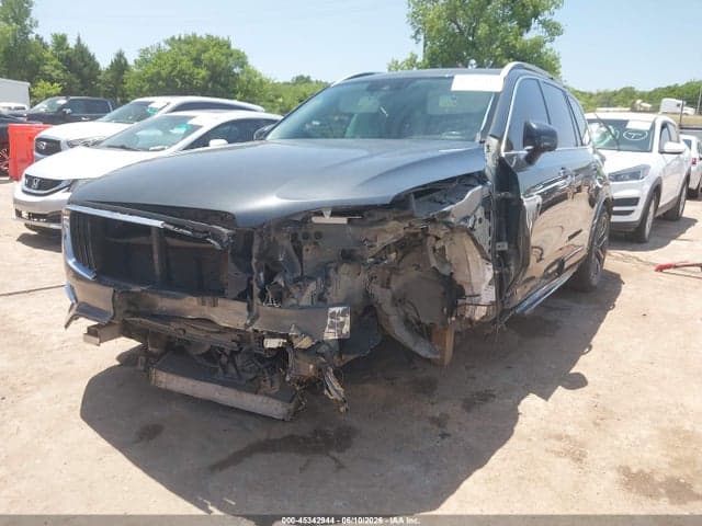 2017 VOLVO XC90 T6 2