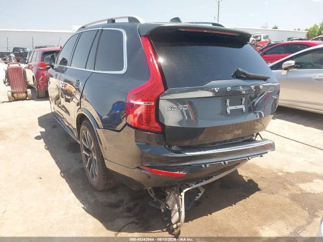 2017 VOLVO XC90 T6 3