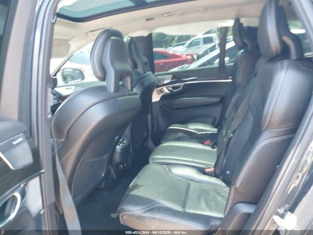 2017 VOLVO XC90 T6 8