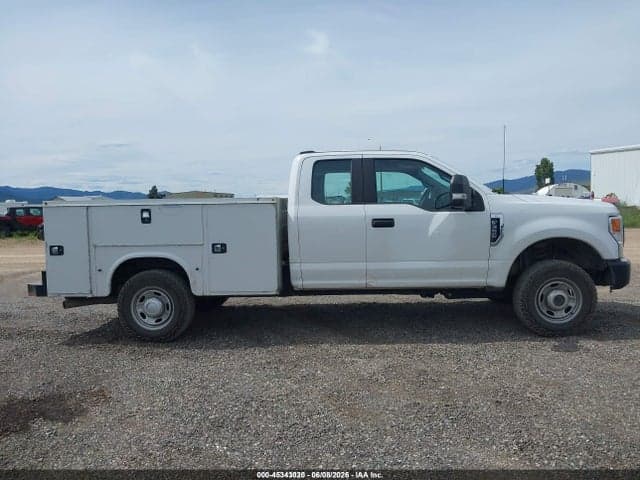 2022 FORD F-350 XL 18