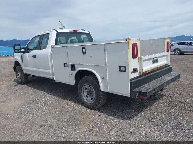 2022 FORD F-350 XL 3