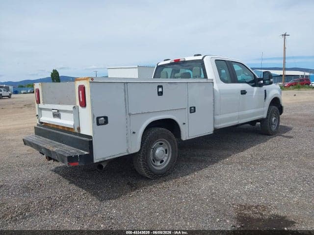 2022 FORD F-350 XL 4
