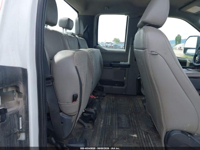 2022 FORD F-350 XL 8