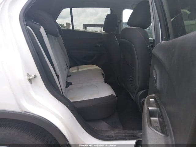 2020 CHEVROLET TRAX FWD LS 8