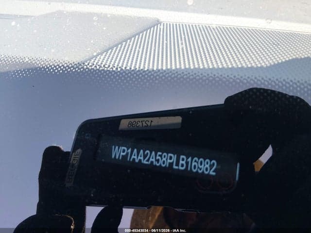 2023 PORSCHE MACAN T 9