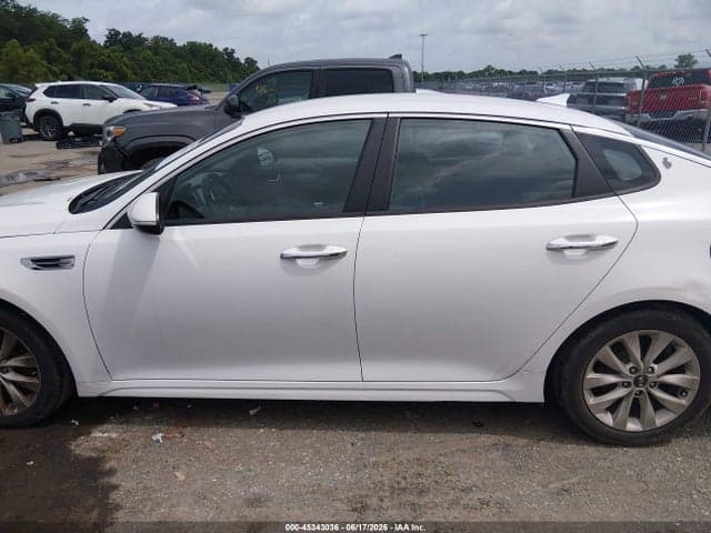 2018 KIA OPTIMA S 14