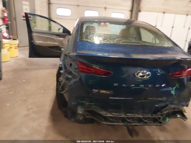 2019 HYUNDAI ELANTRA SE 6