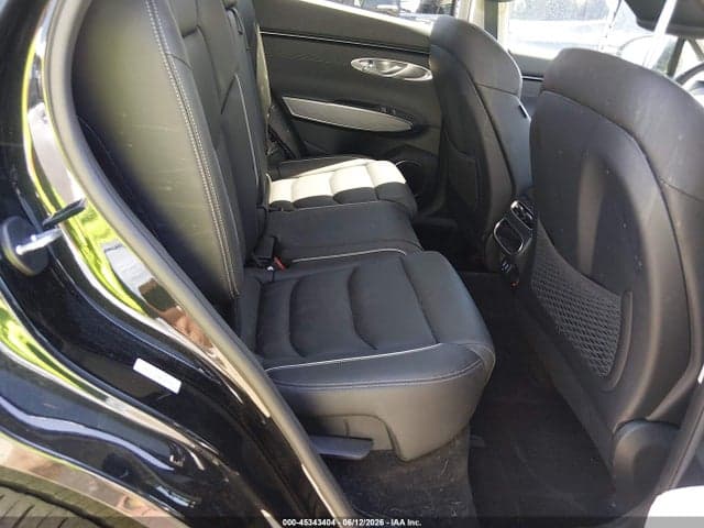 2025 GENESIS GV70 2.5T 8