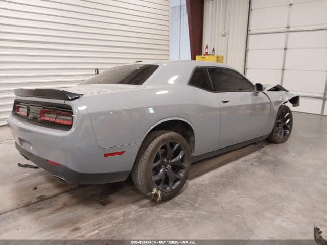 2020 DODGE CHALLENGER SXT 4