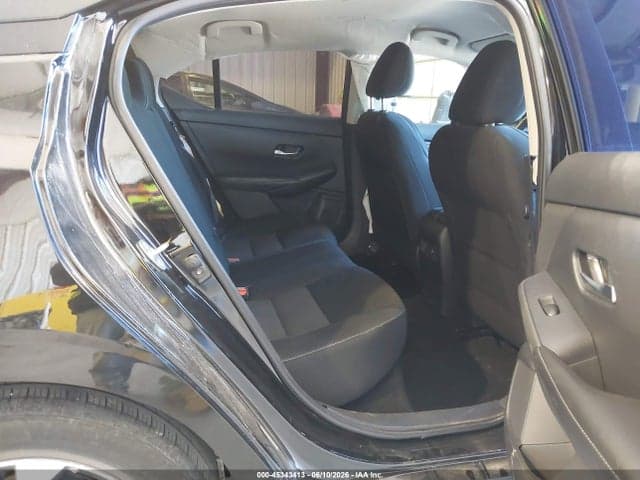 2022 NISSAN SENTRA SV XTRONIC CVT 8