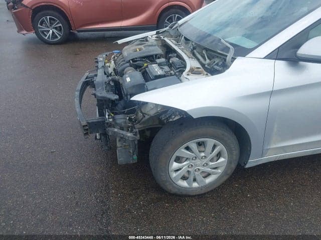 2017 HYUNDAI ELANTRA SE 13