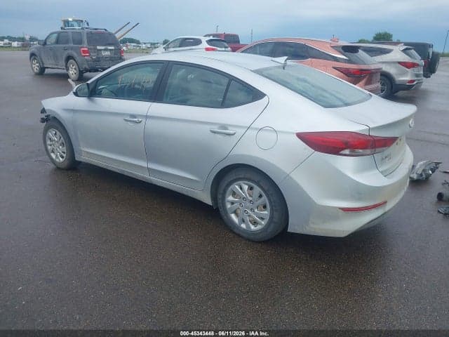2017 HYUNDAI ELANTRA SE 3