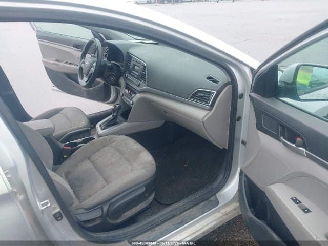 2017 HYUNDAI ELANTRA SE 5