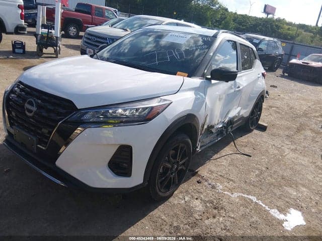 2023 NISSAN KICKS SR XTRONIC CVT 2