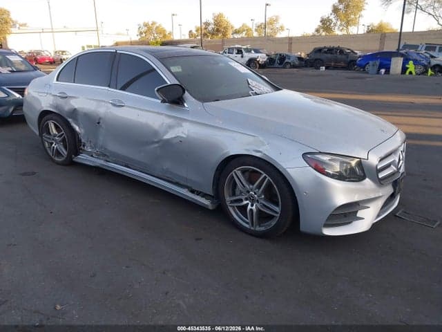 2017 MERCEDES-BENZ E 300 1