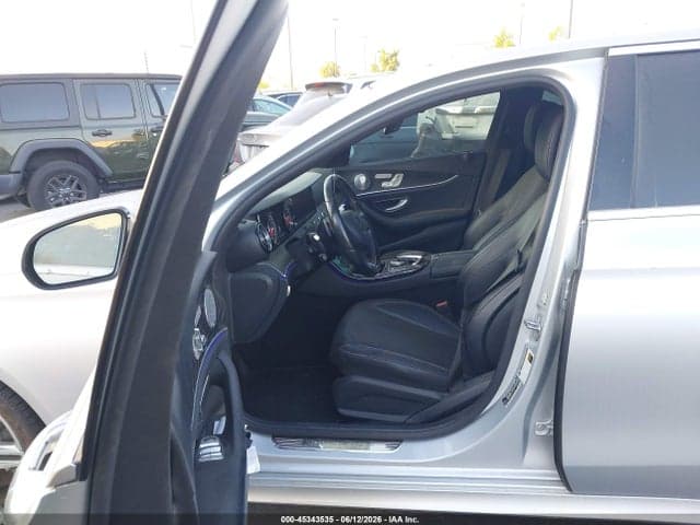 2017 MERCEDES-BENZ E 300 5