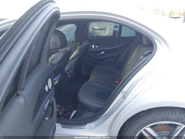 2017 MERCEDES-BENZ E 300 8