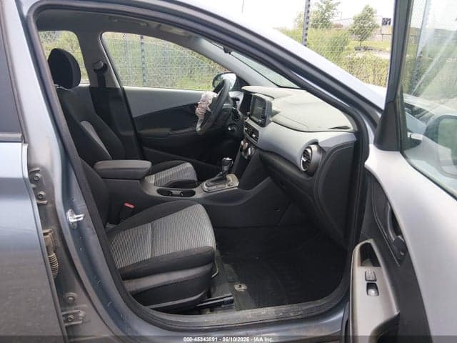 2020 HYUNDAI KONA SE 5