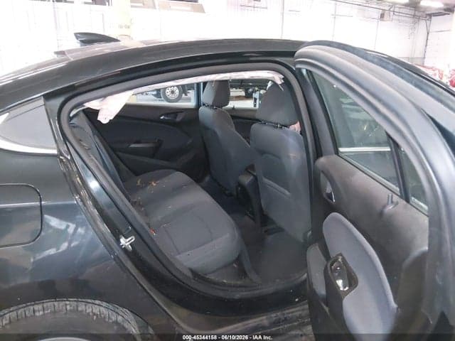 2018 CHEVROLET CRUZE LT AUTO 8