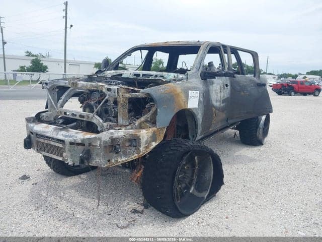 2023 RAM 3500 LARAMIE 4X4 6'4 BOX 2