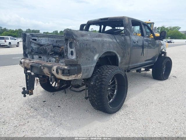 2023 RAM 3500 LARAMIE 4X4 6'4 BOX 4