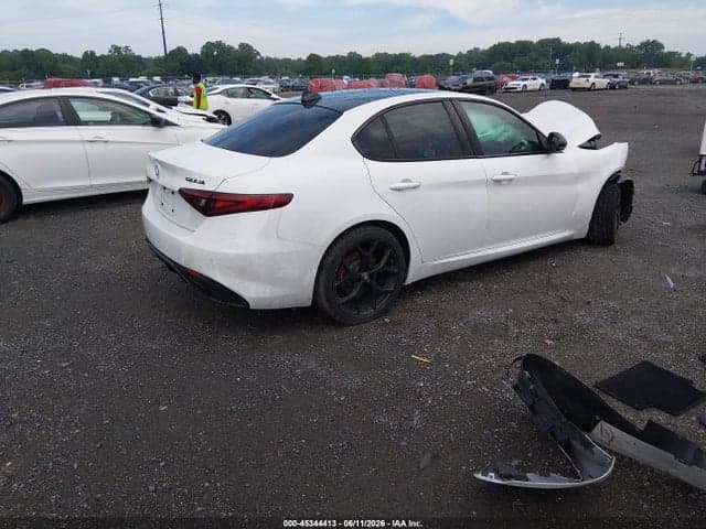 2020 ALFA ROMEO GIULIA TI SPORT AWD 4