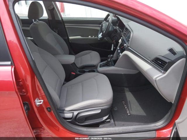2020 HYUNDAI ELANTRA SE 5
