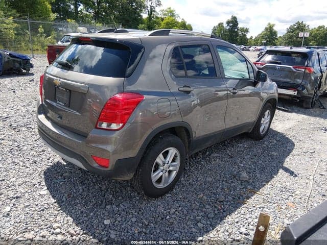 2021 CHEVROLET TRAX AWD LT 4