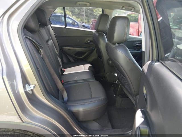 2021 CHEVROLET TRAX AWD LT 8