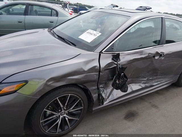 2024 TOYOTA CAMRY SE 6