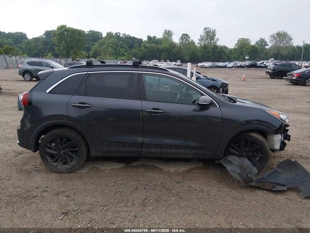 2018 KIA NIRO EX 14
