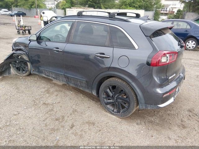 2018 KIA NIRO EX 3