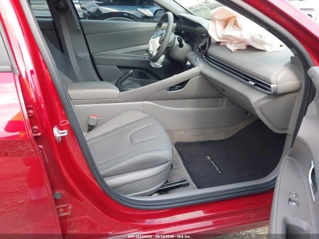 2024 HYUNDAI ELANTRA SEL 5