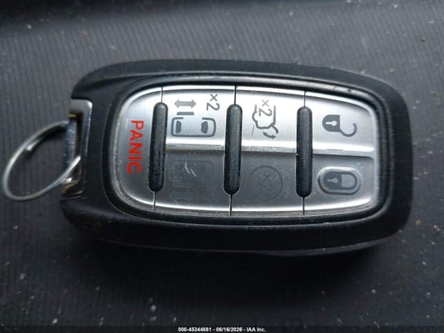 2019 CHRYSLER PACIFICA TOURING PLUS 11