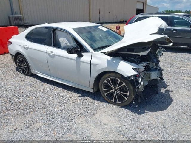 2020 TOYOTA CAMRY SE - 1