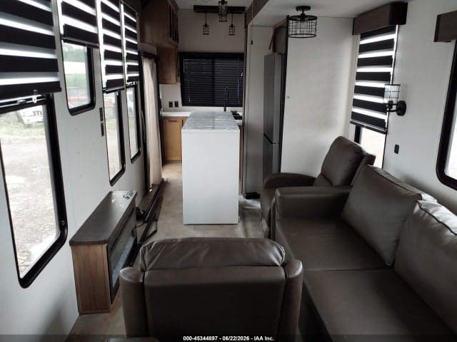 2025 FOREST RIVER OTHER 5