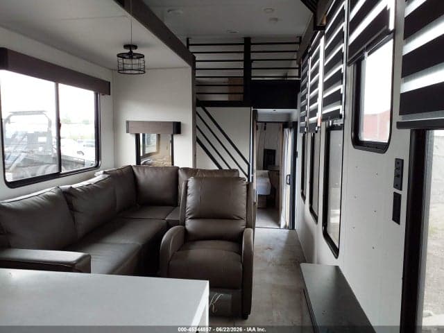 2025 FOREST RIVER OTHER 8