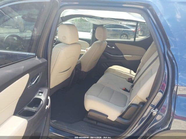 2023 CHEVROLET TRAVERSE FWD LS 8