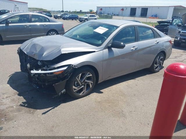 2025 HYUNDAI ELANTRA SEL SPORT 2