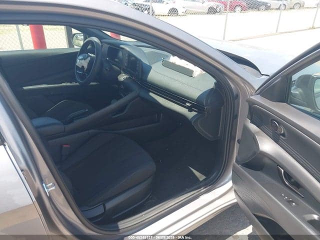 2025 HYUNDAI ELANTRA SEL SPORT 5
