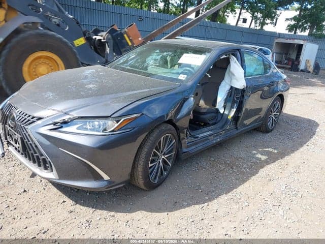 2025 LEXUS ES 300H 2