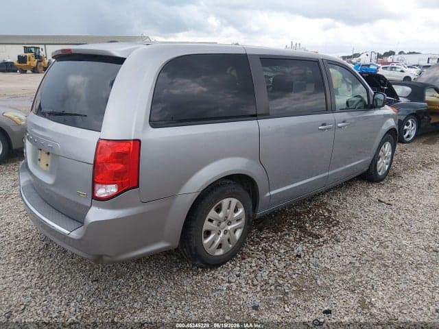 2018 DODGE GRAND CARAVAN SE 4