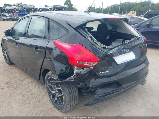 2017 FORD FOCUS SEL 6