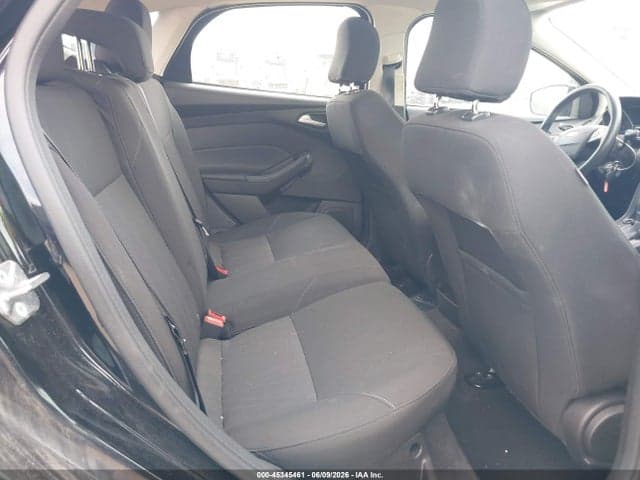 2017 FORD FOCUS SEL 8