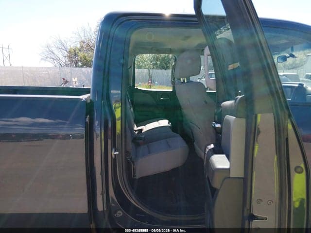 2017 CHEVROLET SILVERADO 2500HD WT 8