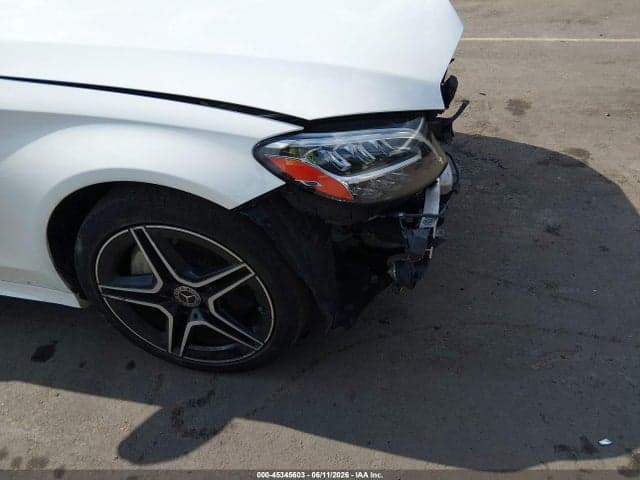 2019 MERCEDES-BENZ C 300 4MATIC 19