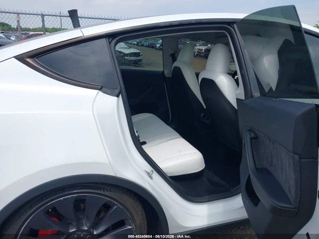 2024 TESLA MODEL Y PERFORMANCE DUAL MOTOR ALL-WHEEL DRIVE 8
