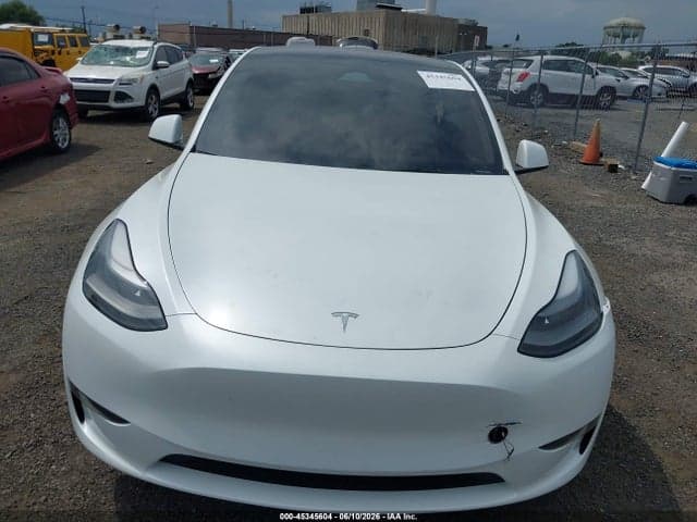 2024 TESLA MODEL Y PERFORMANCE DUAL MOTOR ALL-WHEEL DRIVE 10