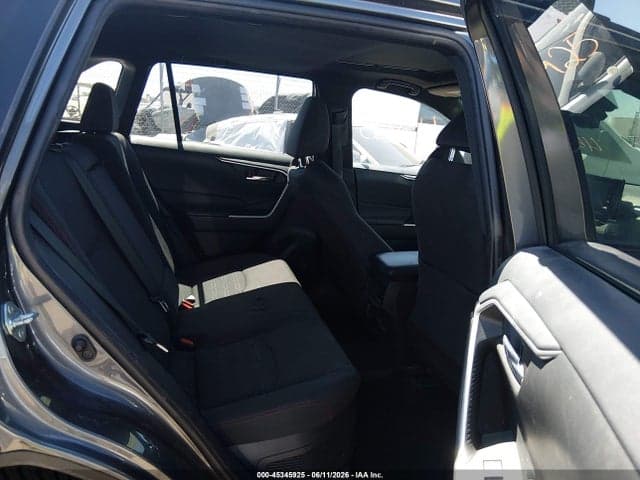 2022 TOYOTA RAV4 PRIME SE 8