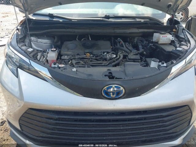 2024 TOYOTA SIENNA LE 10